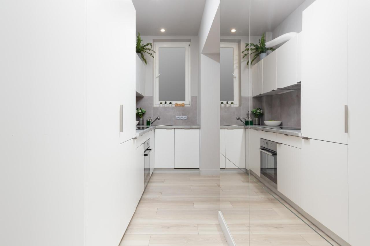 City Center Apartments Hoza By Noclegi Renters وارسو المظهر الخارجي الصورة